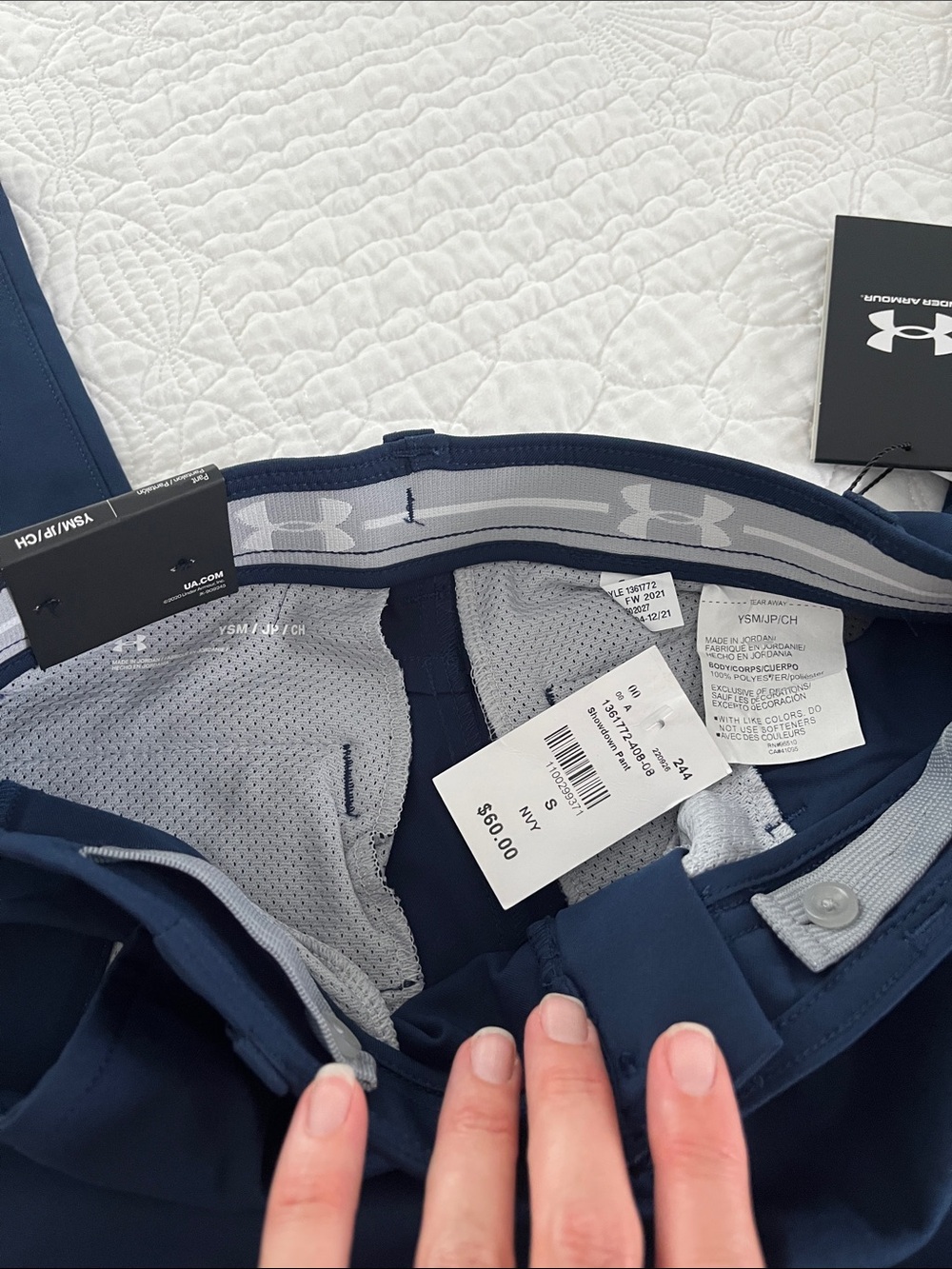 Under Armour Boys Navy golf/Chino-Style Performance Pants - Picture 4 of 5